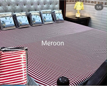 Fitted Mattress protected sheet white mehroon lining