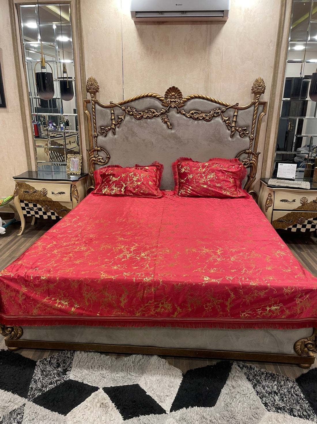 3️⃣PC  texture velvet BEDSHEET